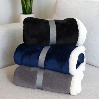 B5685 - Deluxe Sherpa Throw Blanket